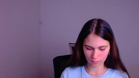 Elsa online show from January 7, 2025, 7:38 pm