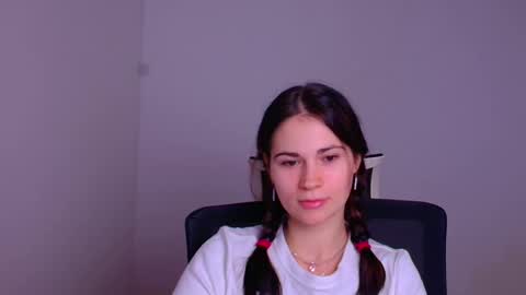 Elsa online show from January 9, 2025, 7:29 pm