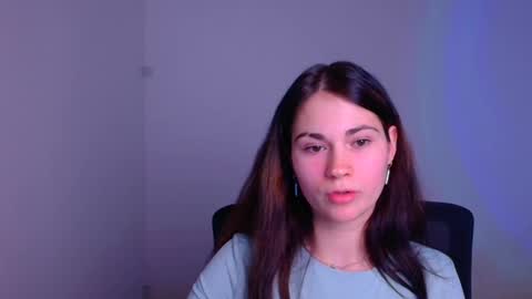 Elsa online show from January 17, 2025, 7:27 pm