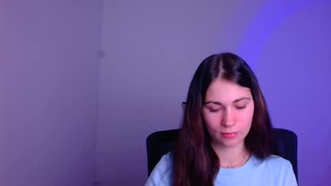 Elsa online show from January 19, 2025, 7:47 pm