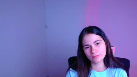 Elsa online show from February 4, 2025, 7:33 pm