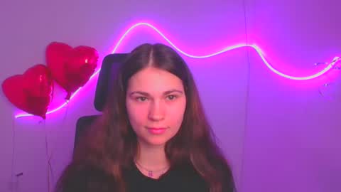 Elsa online show from March 3, 2025, 8:11 pm