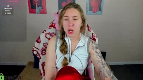 Elsie online show from October 22, 2025, 1:17 am