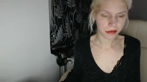 Snapshot of elssa_rush chatting on March 1, 2025, 5:05 pm elssa_rush online show from March 1, 2025, 5:05 pm