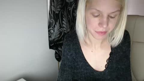 Snapshot of elssa_rush chatting on March 2, 2025, 7:54 am elssa_rush online show from March 2, 2025, 7:54 am