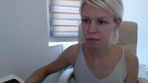 Snapshot of elssa_rush chatting on September 21, 2025, 10:50 am elssa_rush online show from September 21, 2025, 10:50 am