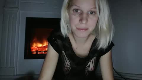 Snapshot of elssa_rush chatting on November 2, 2025, 6:21 pm elssa_rush online show from November 2, 2025, 6:21 pm