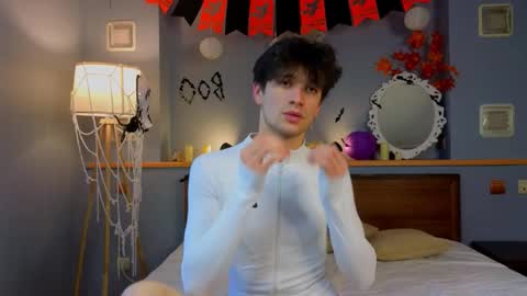 Elvano online show from November 2, 2025, 6:27 am