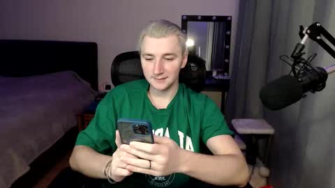 Elvin Vaenight online show from November 16, 2025, 10:15 pm