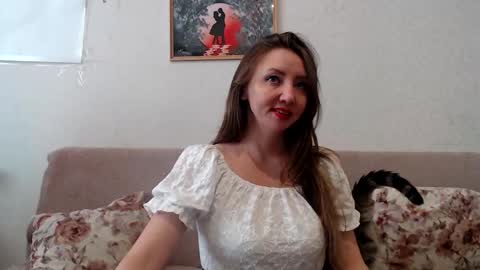 ElvinaSweet online show from June 1, 2026, 5:20 am