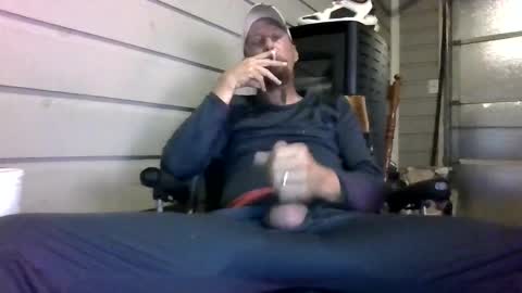 elwooood7 online show from May 11, 2026, 1:17 pm