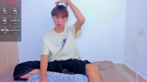  E  L  Y   K  I  N  G   online show from June 12, 2026, 7:13 pm