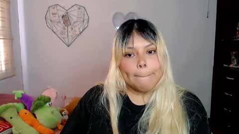 Snapshot of elymoon chatting on October 1, 2025, 8:59 pm Ely online show from October 1, 2025, 8:59 pm