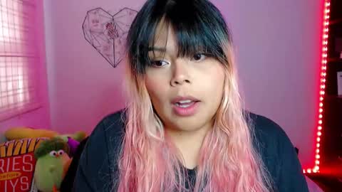 Snapshot of elymoon chatting on February 1, 2026, 10:19 pm Ely online show from February 1, 2026, 10:19 pm