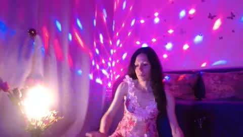 Elisa online show from May 20, 2026, 6:47 pm