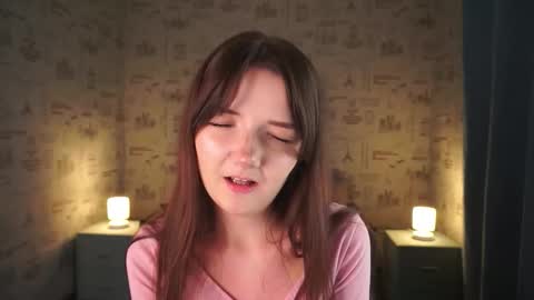 Snapshot of em1ly_e chatting on November 28, 2025, 9:06 pm Emily online show from November 28, 2025, 9:06 pm