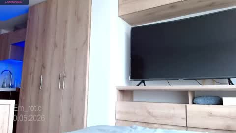 Emilia  online show from May 20, 2026, 6:14 pm