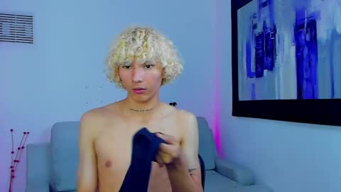 Ema Gold online show from April 9, 2026, 6:19 am