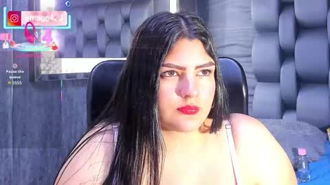 ema_grey1 online show from October 1, 2025, 5:52 pm