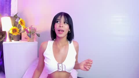 Ema Lambert  online show from December 26, 2024, 6:43 pm