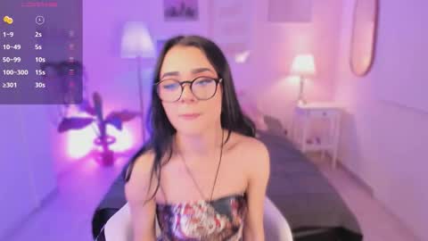 Snapshot of ema_soul chatting on October 6, 2025, 7:33 pm emma soul online show from October 6, 2025, 7:33 pm