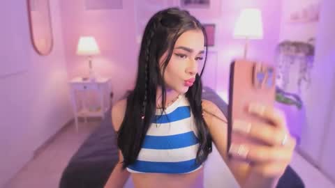 Snapshot of ema_soul chatting on December 18, 2025, 7:42 pm emma soul online show from December 18, 2025, 7:42 pm