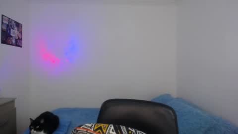 Snapshot of emaa_martins chatting on March 12, 2025, 8:10 pm Emaa online show from March 12, 2025, 8:10 pm
