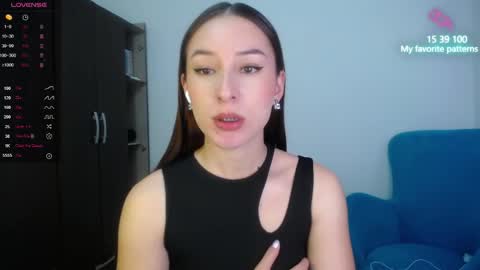 Snapshot of emaa_martins chatting on September 11, 2025, 7:58 pm Emaa online show from September 11, 2025, 7:58 pm