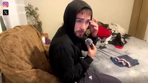 emanuell___ online show from April 27, 2026, 12:52 am