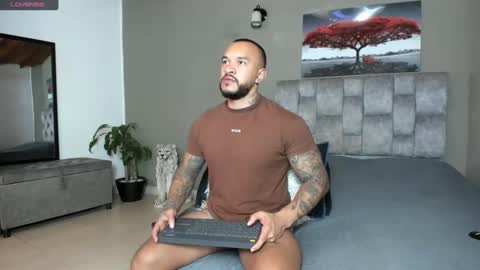 Snapshot of emanuelspencer chatting on December 5, 2024, 4:53 am emanuelspencer online show from December 5, 2024, 4:53 am