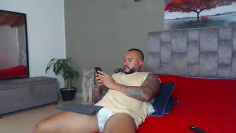 Snapshot of emanuelspencer chatting on January 18, 2025, 6:21 pm emanuelspencer online show from January 18, 2025, 6:21 pm