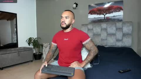 Snapshot of emanuelspencer chatting on February 11, 2025, 11:54 am emanuelspencer online show from February 11, 2025, 11:54 am