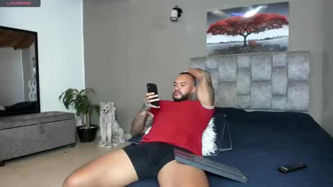 Snapshot of emanuelspencer chatting on February 11, 2025, 2:57 pm emanuelspencer online show from February 11, 2025, 2:57 pm