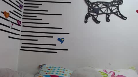 Ema Walker online show from January 5, 2026, 8:12 pm