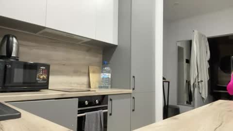 Snapshot of emberbunny chatting on October 7, 2025, 3:36 am Alice online show from October 7, 2025, 3:36 am