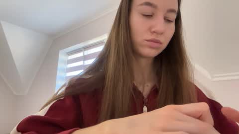 Snapshot of emberfamn chatting on November 1, 2025, 11:34 am Alina online show from November 1, 2025, 11:34 am