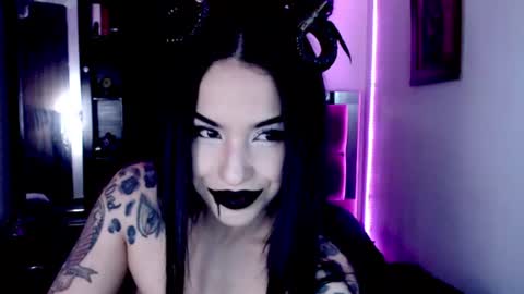 Emerald Black online show from June 13, 2026, 5:16 am
