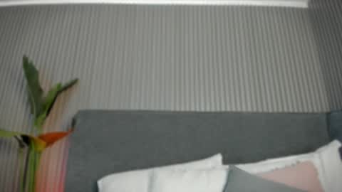 emelie_89 online show from May 28, 2026, 11:29 am