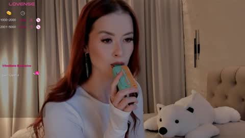 Snapshot of emelilove chatting on October 22, 2025, 5:41 am Emeli online show from October 22, 2025, 5:41 am