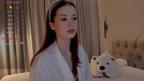 Snapshot of emelilove chatting on October 29, 2025, 5:31 am Emeli online show from October 29, 2025, 5:31 am