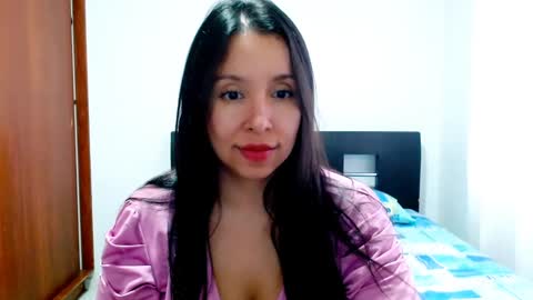 emely_sexx online show from January 12, 2025, 10:33 pm