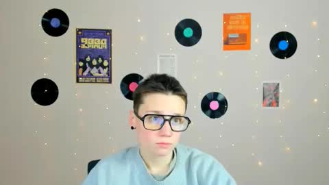 Snapshot of emi_fade chatting on February 4, 2026, 9:15 am emi_fade online show from February 4, 2026, 9:15 am