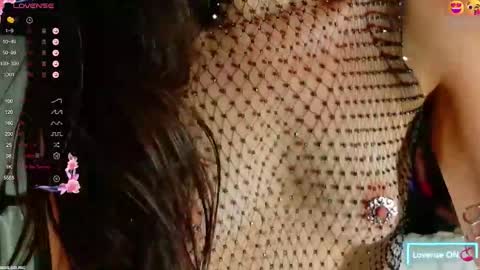 Snapshot of emi_roberts chatting on October 31, 2025, 6:03 am Emmily Roberts online show from October 31, 2025, 6:03 am