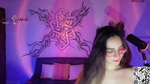 Snapshot of emi_roberts chatting on June 11, 2026, 12:54 am Emmily Roberts online show from June 11, 2026, 12:54 am