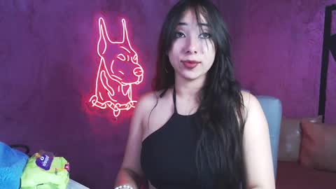 Snapshot of emiantonella_ chatting on December 16, 2024, 1:10 am Antonella online show from December 16, 2024, 1:10 am