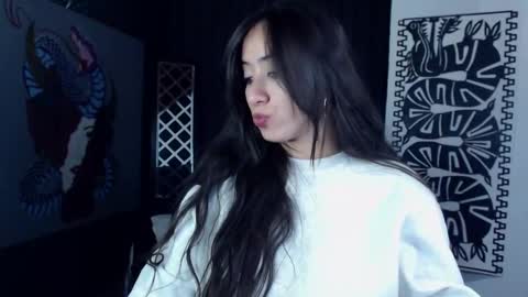 Snapshot of emiantonella_ chatting on February 22, 2025, 12:16 am Antonella online show from February 22, 2025, 12:16 am
