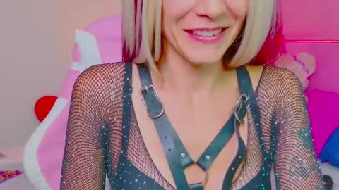 EmieFlower online show from February 21, 2025, 9:34 am