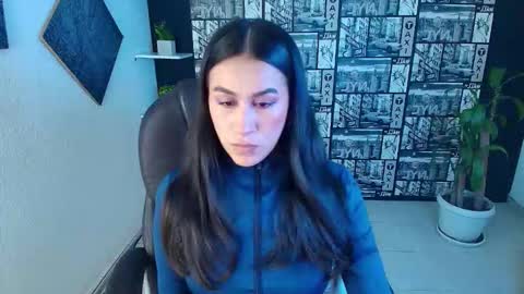 Snapshot of emigomez_ chatting on October 26, 2025, 1:28 pm Emilia Gomez online show from October 26, 2025, 1:28 pm