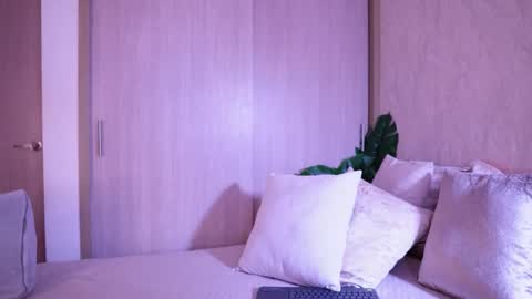    online show from January 17, 2026, 8:45 pm