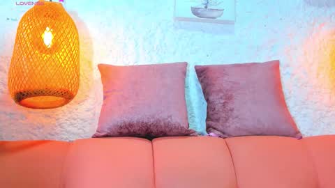 Emily online show from October 5, 2025, 12:03 pm